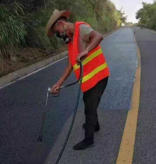 榆林路面喷涂翻新彩色步道施工方案